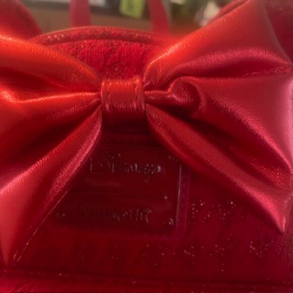 Disney Loungefly Red Minnie Mouse Tonal Cosplay Mini Backpack & Wallet Set – NWT - Picture 8 of 9